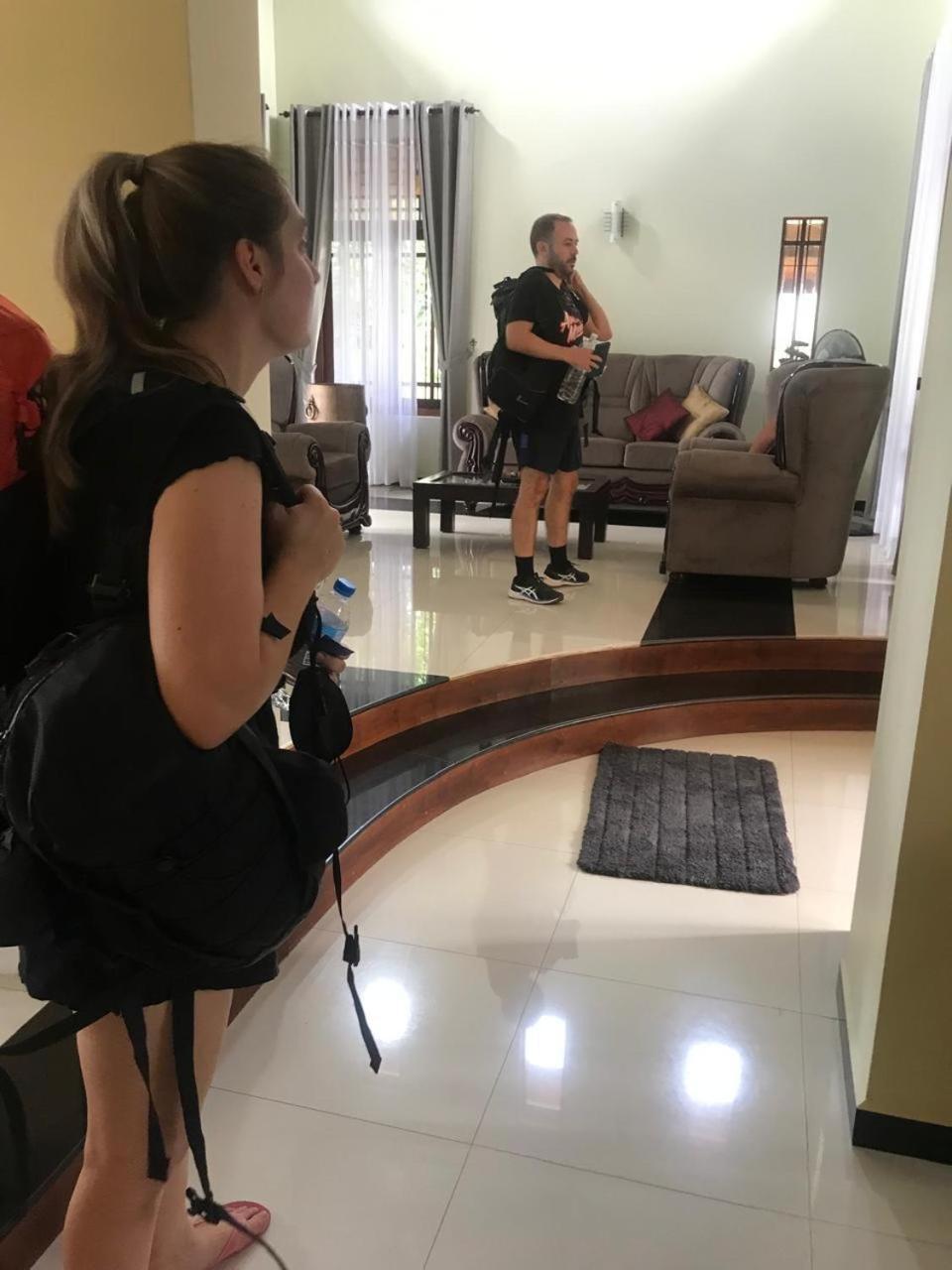 Bigcity Villa - Airport Transit Hotel カトゥナカヤ エクステリア 写真